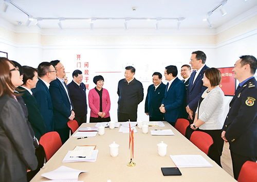 習(xí)近平：堅(jiān)持、完善和發(fā)展中國(guó)特色社會(huì)主義國(guó)家制度 與法律制度